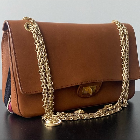 Chanel Vintage Chain Flap Bag - Picture 2 of 8
